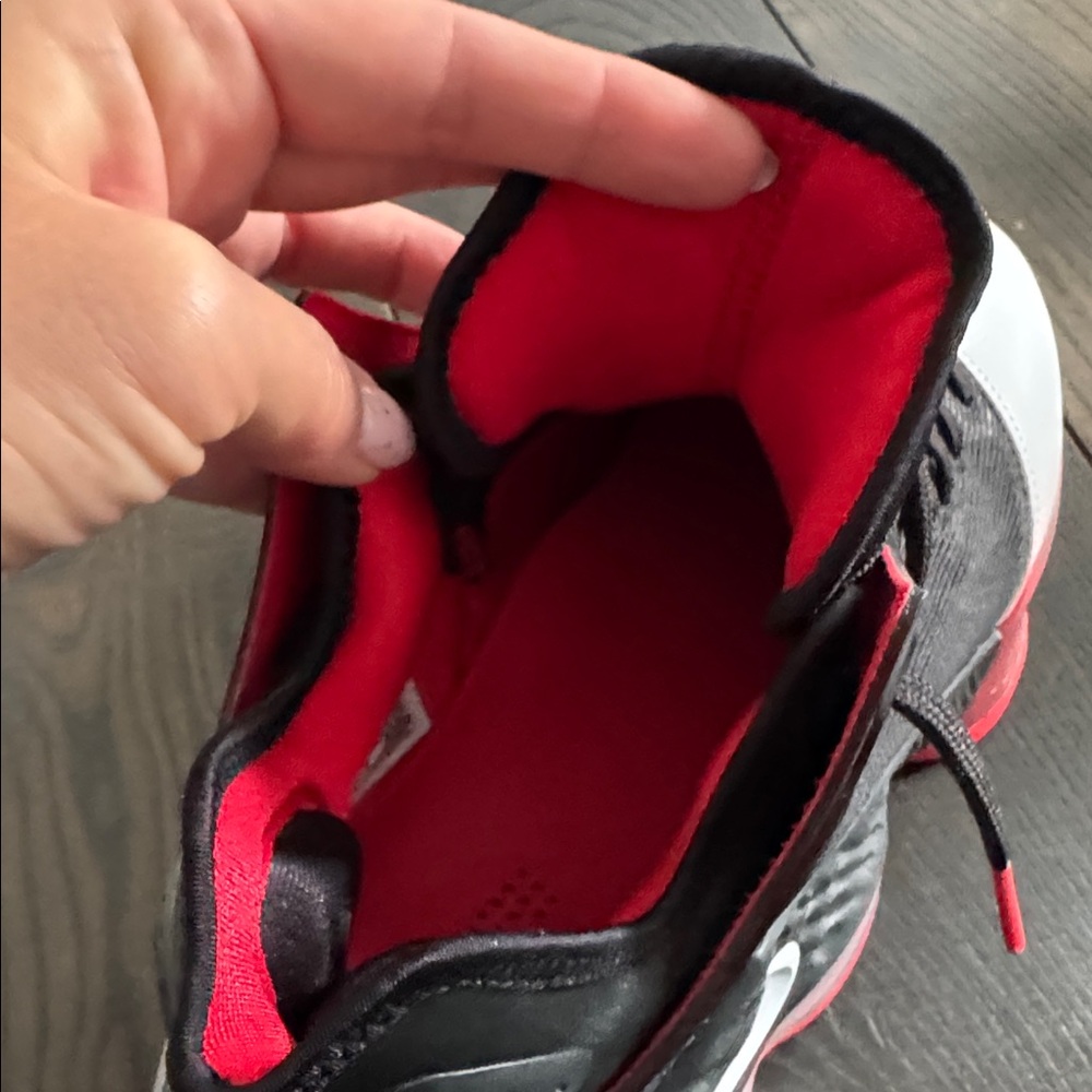 Nike LeBron 19 XIX Low Bred 2022 new no box men’s size 11.5 - Picture 8 of 13
